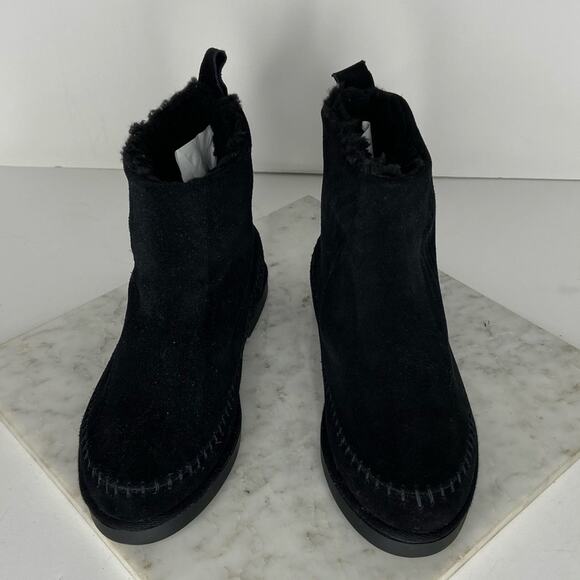NEW Steve Madden Moccasin Boots Tommy Bootie Black Suede Shearling Lined 5 $110 - Picture 4 of 12